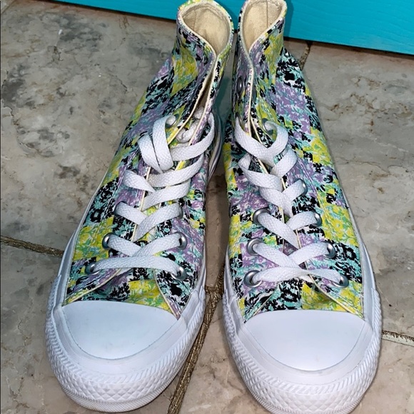Rare Floral Converse - Picture 3 of 5